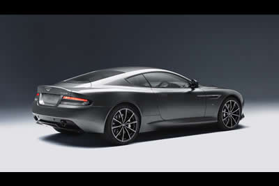 - Aston Martin DB9 GT 